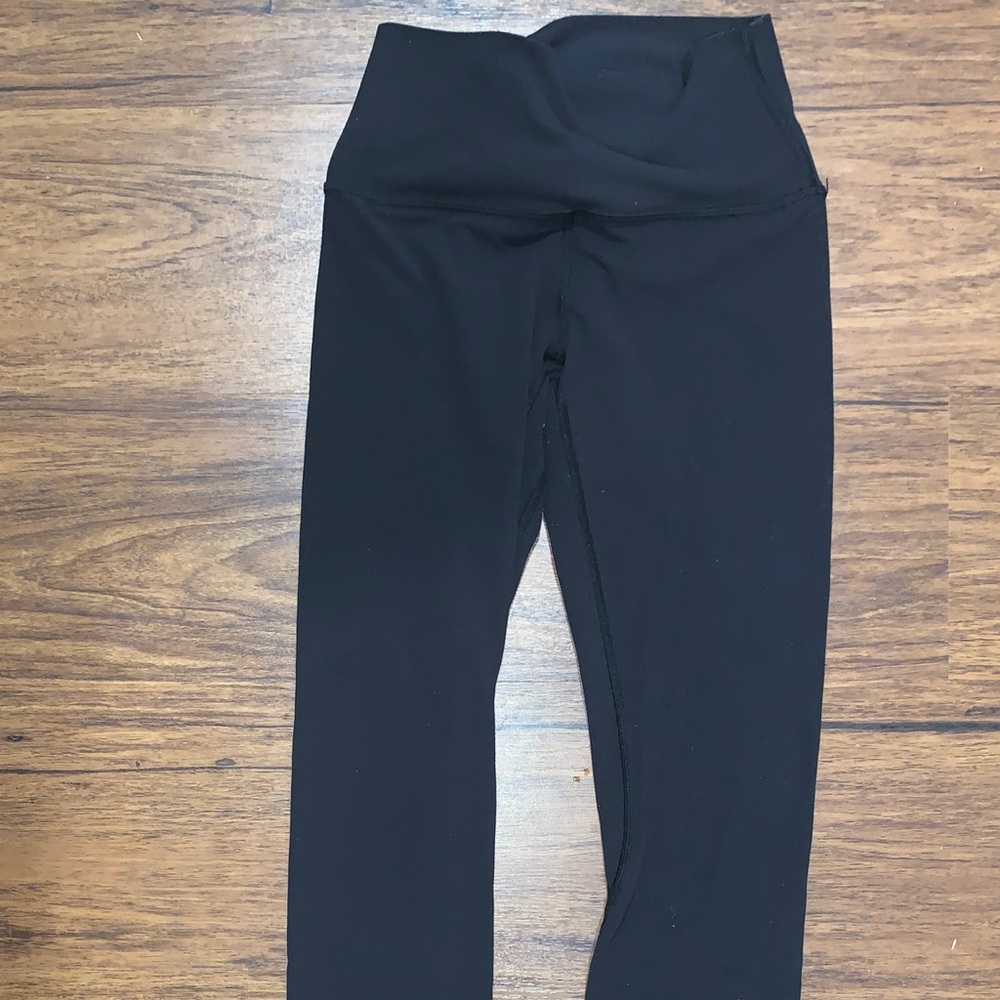 Black Lulu lemon leggings